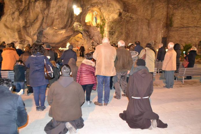 Febbraio Mese Di Pellegrinaggi Al Santuario Nostra Signora Di Lourdes Il Programma Della Festa Messinaora It