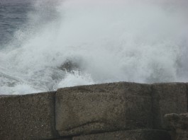 MALTEMPO: SCUOLE E UNIVERSITA’ CHIUSE, LO SCIROCCO IMPAZZA, FRANE IN TUTTA LA PROVINCIA