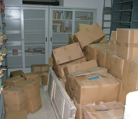 ARCHIVIO STORICO DI MESSINA IN PASTO ALLA MUFFA: ACCORINTI DENUNCIA “UN CRIMINE CULTURALE” (VIDEO)