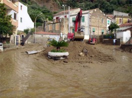 ALLUVIONE DI GIAMPILIERI: VENTI INDAGATI TRA SINDACI, ASSESSORI E FUNZIONARI DELLA PROTEZIONE CIVILE