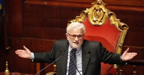 IL METODO NANIA: ACCUSARE DAL SENATO CHI DENUNCIA, PER EVITARE I CONTROLLI SUI POSSIBILI CONDIZIONAMENTI MAFIOSI NELL’AFFAIRE PARCO COMMERCIALE DI BARCELLONA PG