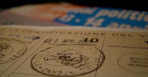I CITTADINI “RIBELLI” DELLA ZONA SUD: “PRONTI A RESTITUIRE LE TESSERE ELETTORALI”
