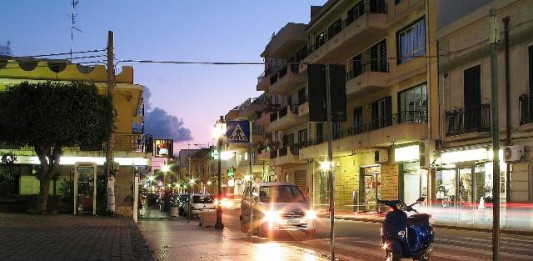 OMICIDIO A SPADAFORA: EX VIGILANTE RISPONDE A FUOCO E UCCIDE SICARIO