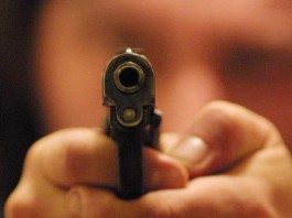 SI TORNA A SPARARE IN CITTA’:FERITO AD UNA GAMBA UN 36ENNE DI CATARRATTI