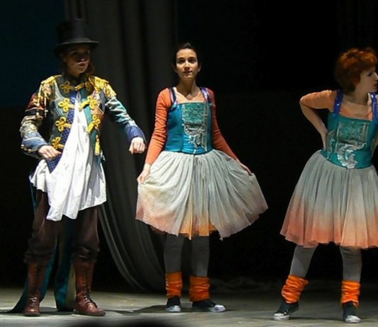 LA COMMEDIA DI ORLANDO: UN MONDO FUORI CONTROLLO TRA PAURE E SPERANZE