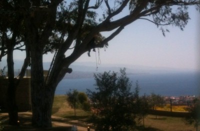 CARMELO MAZZEO E’ SCESO DALL’ALBERO. ACCORDO CON PROPRIETARIO VILLA