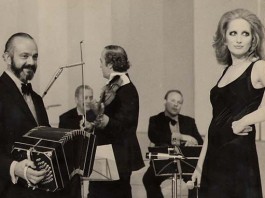 VENT’ANNI FA LA MORTE DI ASTOR PIAZZOLLA: LE SUE NOTE INCANTANO ANCHE I TANGHERI DELLO STRETTO (VIDEO)