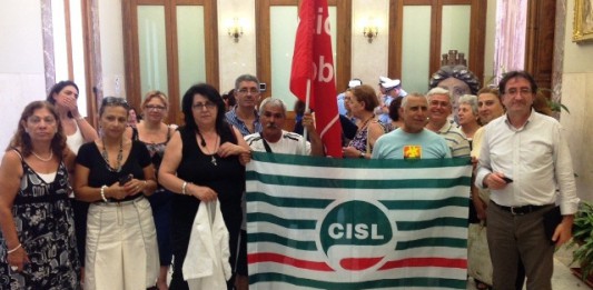 DISPARITA’ TRA I CONTRATTISTI: A PALAZZO ZANCA E’ PROTESTA DOPO L’ULTIMA PROMESSA NON MANTENUTA