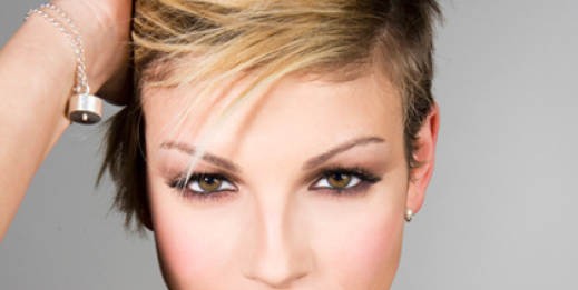 EMMA, SI VA VERSO IL SOLD OUT PER LA DATA MESSINESE