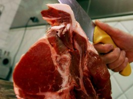 TRUFFE IN MACELLERIA: FORNITURE DI CARNE “IN NERO” E FATTURE GONFIATE, TRE ARRESTI TRA REGGIO E MESSINA