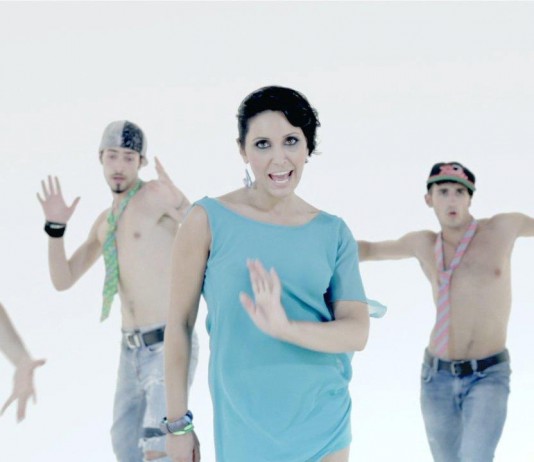 CARMEN VILLALBA, LA CANTANTE SICULO-SPAGNOLA CONQUISTA NEW YORK