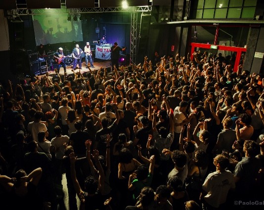 MESSINAORA…IN DIREZIONE OSTINATA E CONTRARIA: GIOVEDI’ 4 OTTOBRE LIVE DALL’OFFICINA