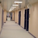 MUORE AL POLICLINICO: CADAVERE RESTA IN CORSIA PER OLTRE DUE ORE