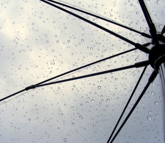 ALLERTA METEO, CROCE CHIUDE DUE SCUOLE DI MESSINA. TUTTE CHIUSE A SAPONARA