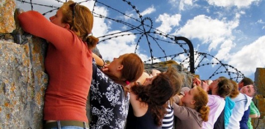 GIOVENTU’ BRUCIATA (INCHIESTA SU GIOVANI E LAVORO): DALLA “BEAT” ALLA “NEET” GENERATION