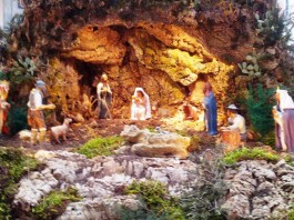NATALE 2012: A CRISTO RE PRESEPE DI SOLIDARIETA’, PER AGGIUNGERE “UN POSTO A TAVOLA”
