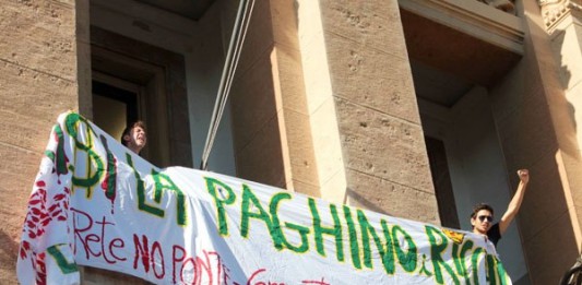 PIU’ DI 5000 STUDENTI IN PIAZZA: IL GRIDO DI UNA MESSINA CHE NON SI FERMA