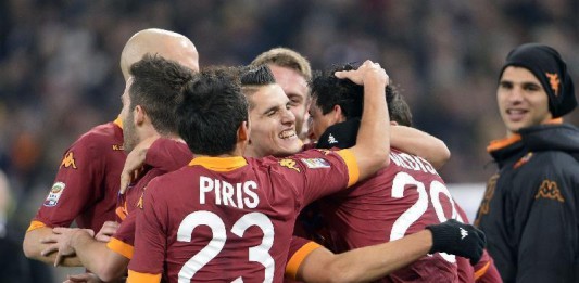 SERIE A, IL PUNTO: LA ROMA CHIUDE COL BOTTO LA 18MA, MA I CAMPIONATI SEMBRANO DUE