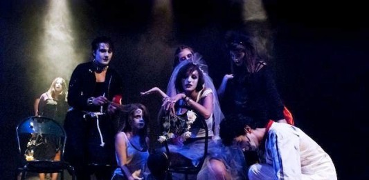 SASÀ NERI E IL TEATRO DEGLI ESOSCHELETRI: IL 12 DICEMBRE AL SAVIO “IL DRAGO.THE BLACK ROCK COMEDY”