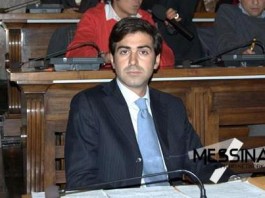 DE LUCA VS BUZZANCA: “INUTILE CHE RIVENDICHI A TITOLO ESCLUSIVO LA RAPPRESENTANZA DELLA DESTRA”
