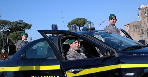 SANTO STEFANO DI CAMASTRA: SEQUESTRATE POSTE PRIVATE, TRATTENEVANO I SOLDI DELLE BOLLETTE