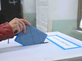 AMMINISTRATIVE: DIRITTO DI VOTO AI 54 RESIDENTI PRIVI DI CITTADINANZA E VOTO A DOMICILIO