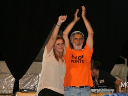 SONIA ALFANO A PIAZZA DUOMO PER ACCORINTI “I MESSINESI HANNO UN’OCCASIONE IMPERDIBILE”