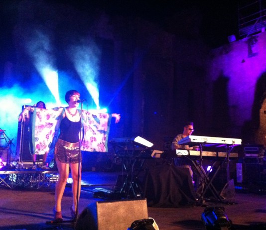 LA BIG BAND “INCOGNITO” CONQUISTA TAORMINA : DAL FUNK AL JAZZ ALL’INSEGNA DEL SORRISO