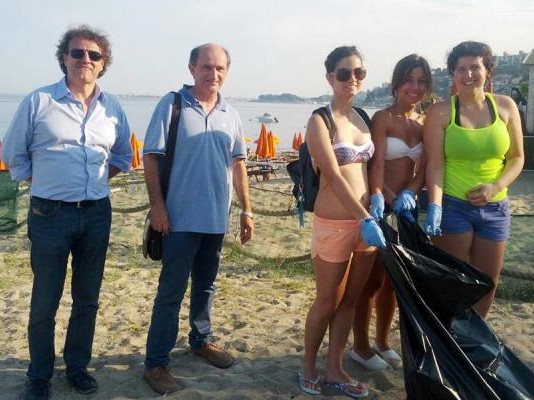 TASK FORCE SPIAGGE PULITE: CONTINUA LA MISSIONE, SODDISFAZIONE DI IALAQUA PER LA PRIMA GIORNATA