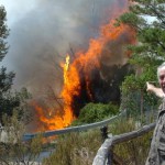 INCENDIO A CAMARO: IL FUOCO LAMBISCE LE CASE, MA NESSUN FERITO