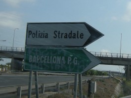 TENTATO OMICIDIO A BARCELLONA: EMERGONO NUOVI PARTICOLARI, LA VITTIMA NON COLLABORA