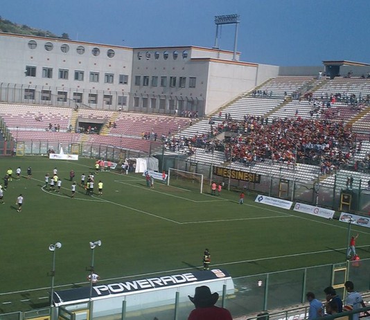 CALCIO, L’ACR NON VA OLTRE LO 0-0. IL PARI STA STRETTO AI GIALLOROSSI