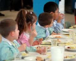 MENSE SCOLASTICHE: VERSO UNA SOLUZIONE CHE METTA D’ACCORDO SINDACATI E GENITORI