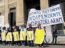 FORMAZIONE, I DIPENDENTI ARAM A CROCETTA: “BRACCATI DALLE BANCHE, NON LASCIATECI SOLI”