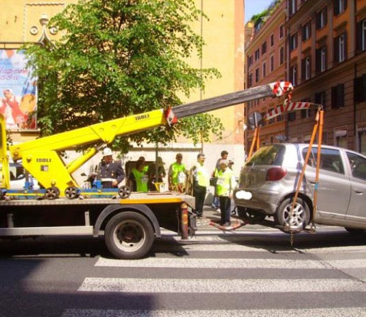 IO SO…STARE: CONTRO LA SOSTA SELVAGGIA NELLA GIUNGLA MESSINESE