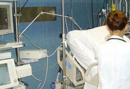 SCONTRO AUTO-MOTO: STAZIONARIE LE CONDIZIONI DEL 29ENNE IN RIANIMAZIONE AL POLICLINICO