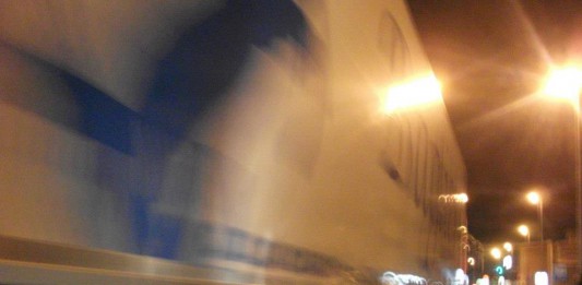 FUORI I TIR: ACCORINTI FIRMA L’ORDINANZA CHE VIETA IL PASSAGGIO DALLA RADA SAN FRANCESCO