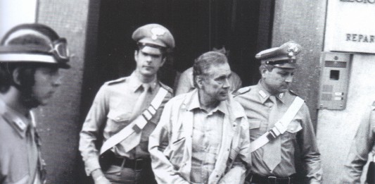 ENZO TORTORA, UNA FERITA ITALIANA: DALLA CAMERA IL SI ALLA PROIEZIONE DEL DOCUMENTARIO
