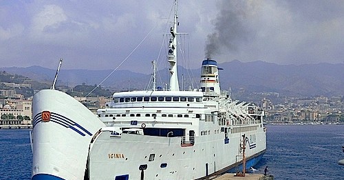 Stretto di Messina, Nave Iginia ferma da tre mesi: denuncia di Associazione Ferrovie Siciliane
