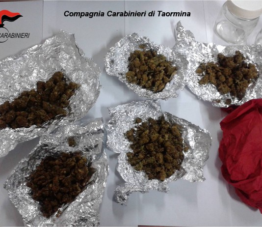 CASTELMOLA, TROVATO IN POSSESSO DI 125GR DI MARIJUANA: INCENSURATO ARRESTATO DAI CC
