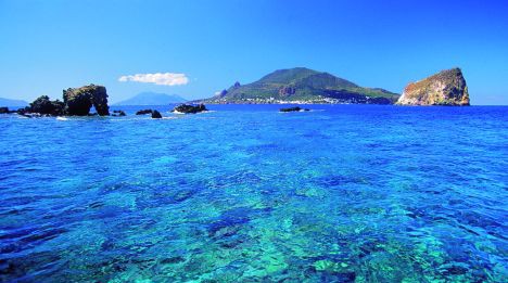 Eolie, incontro con le imprese turistiche per il progetto “Mirabilia Europea: collaborazione con UNESCO”