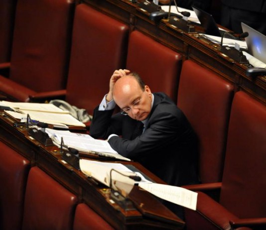 SCANDALO FORMAZIONE: LE MOTIVAZIONI DELLA RICHIESTA DI ARRESTO E IL RUOLO DEI FEDELISSIMI DELL’ON. GENOVESE