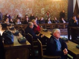 LSU OCCUPANO COMMISSIONE A PALAZZO ZANCA: PRIMA L’ASSEMBLEA, POI LA PROTESTA