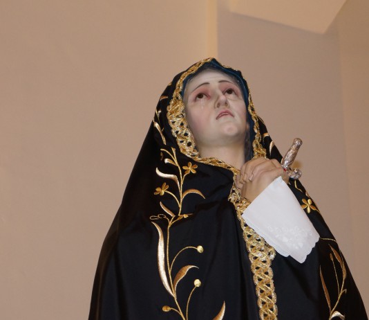 Pasqua a Messina tra fede e cultura, oggi la secolare processione delle Barette