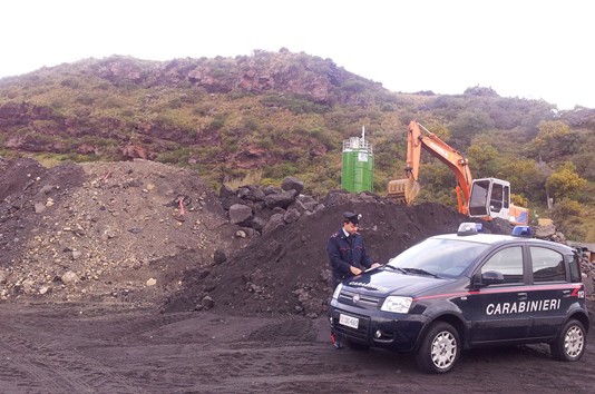 VULCANO: AGGIRAVANO LE NORME DI SICUREZZA IN DUE CANTIERI, DENUNCIATI TRE TITOLARI DI DITTE