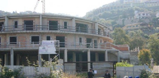 ABUSIVISMO EDILIZIO A GIOIOSA MAREA: 32 PERSONE DENUNCIATE E DUE LOTTIZZAZIONI SEQUESTRATE DAI CARABINIERI