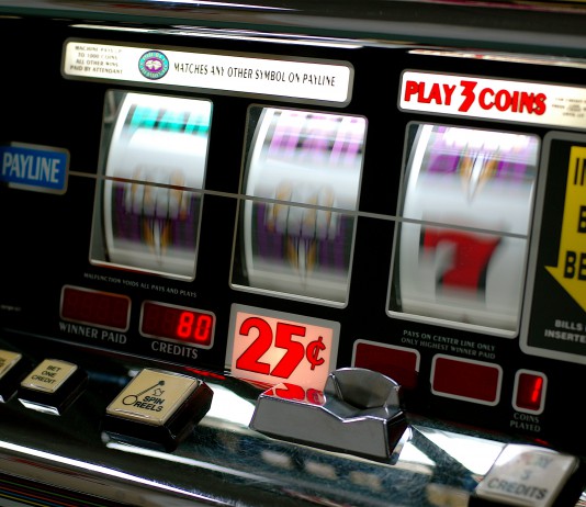 DIECI ANNI FA LE SLOT MACHINE ARRIVAVANO IN ITALIA: QUANTO ABBIAMO VINTO?