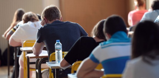 MATURITA’ 2014, SI PARTE CON LA PRIMA PROVA. ECCO LE TRACCE (FOTOGALLERY)