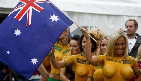 LA DURA VITA DA TIFOSI DEL MUNDIAL, TRA DIVIETI E …PRIVAZIONI