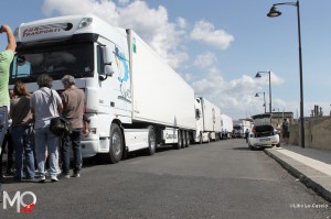 Ordinanza TIR il Sindaco Accorinti in prima fila al posto di blocco (6)